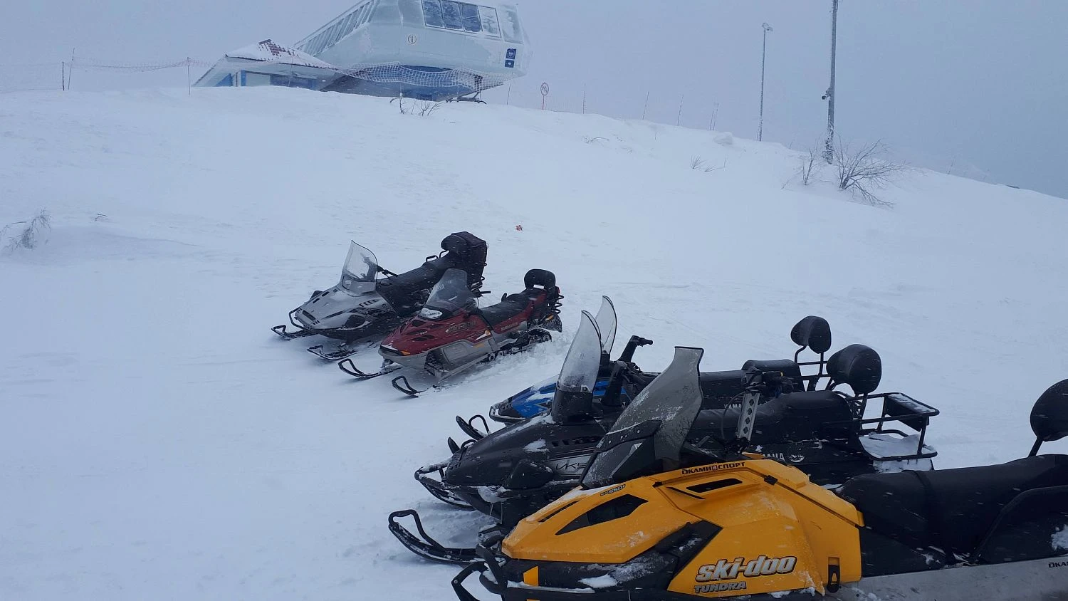 Прокат снегоходов